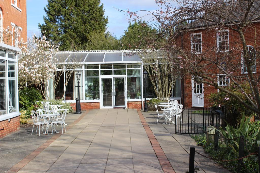 Best Western Moore Place Hotel Milton Keynes Exterior foto
