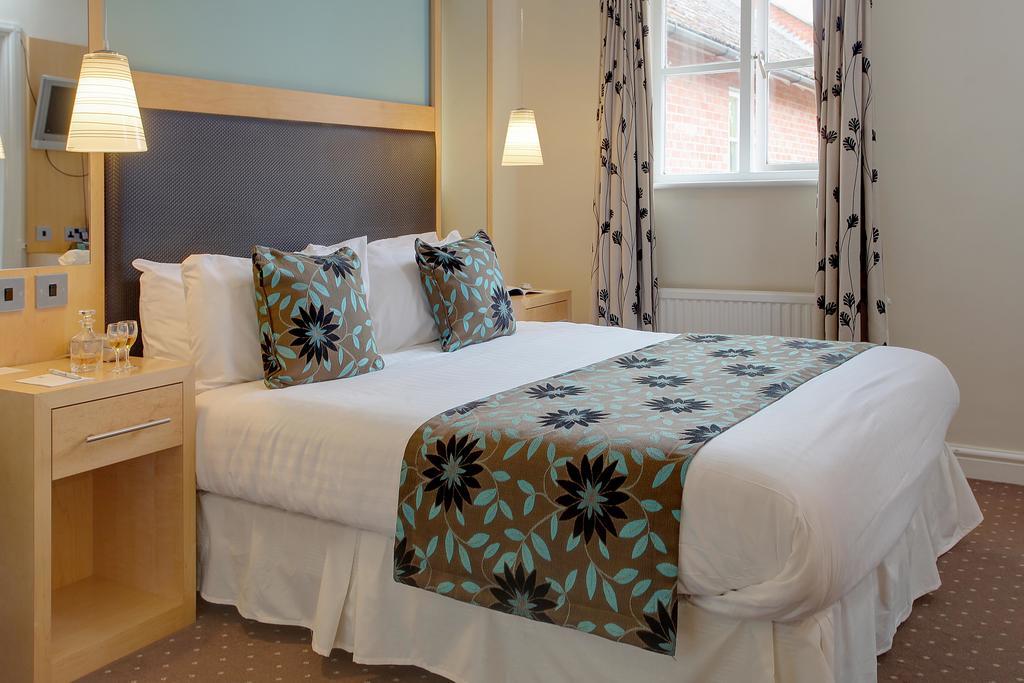 Best Western Moore Place Hotel Milton Keynes Exterior foto